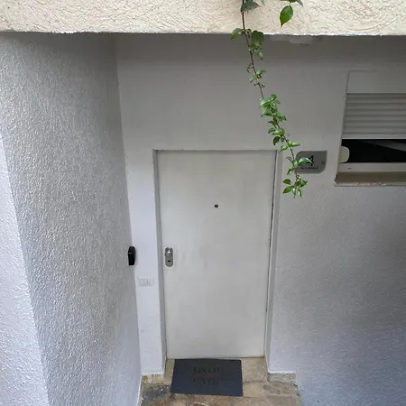 Apartment Superior Private At The In Sarande